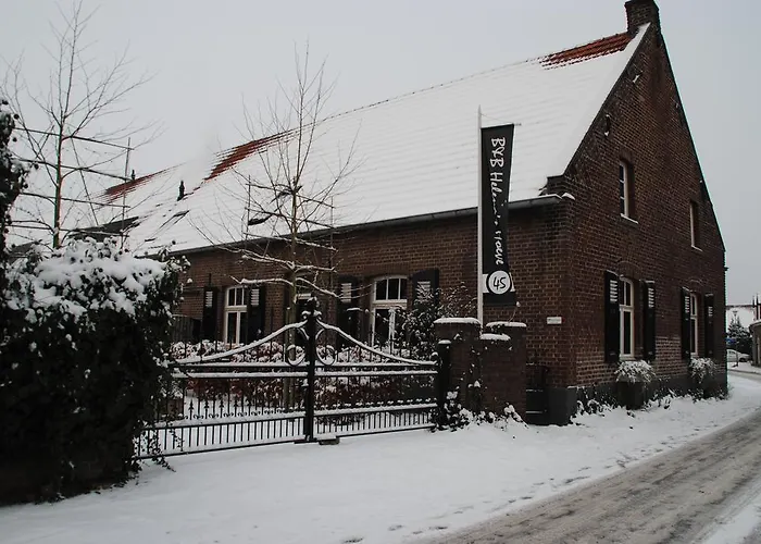 Helena's Hoeve 3*